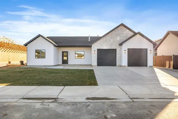 2312 Cattail Dr, Twin Falls, ID 83301
