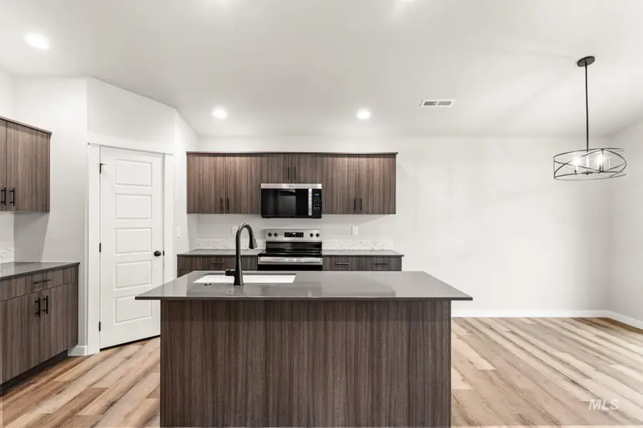 18460 N Sweet William Ave, Nampa, ID 83687 - #3