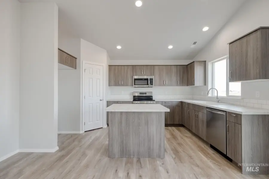 1666 Dyer St, Middleton, ID 83644 - #3