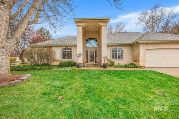6160 N Fountain Ln, Garden City, ID 83714