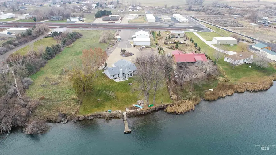 10142 Airpark Loop Rd, Melba, ID 83641 - Image #2