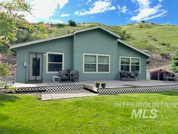 1647 Hwy 3, Kendrick, ID 83537
