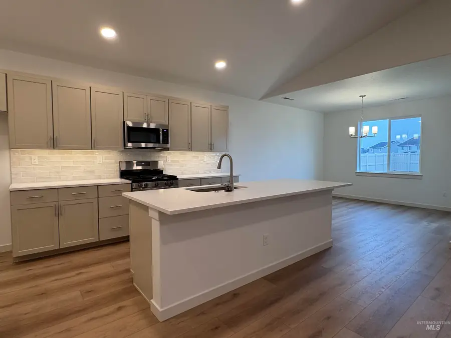 11318 Bluefield Dr, Caldwell, ID 83605 - Image #3