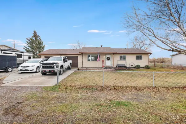 3083 Dickson Ave, Twin Falls, ID 83301