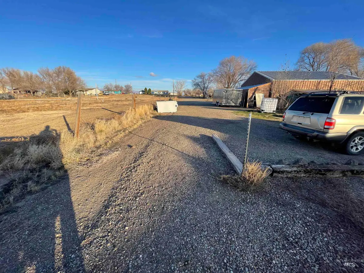 319 SW Fly By Ave, Mountain Home, ID 83647 - Image #1