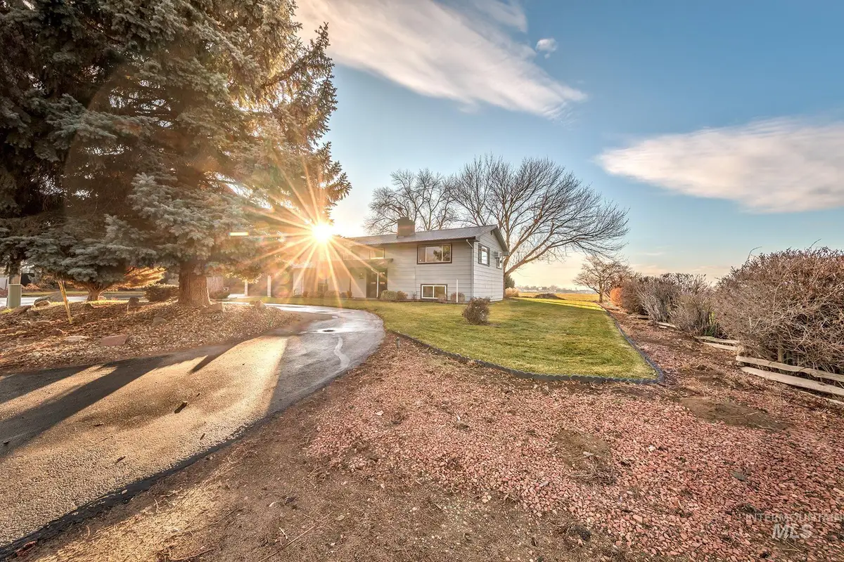 8087 N Pennsylvania Ave, Fruitland, ID 83619 - Image #1