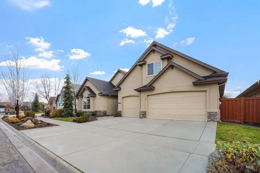 9389 W Wildbranch Dr, Star, ID 83669 - Image #2