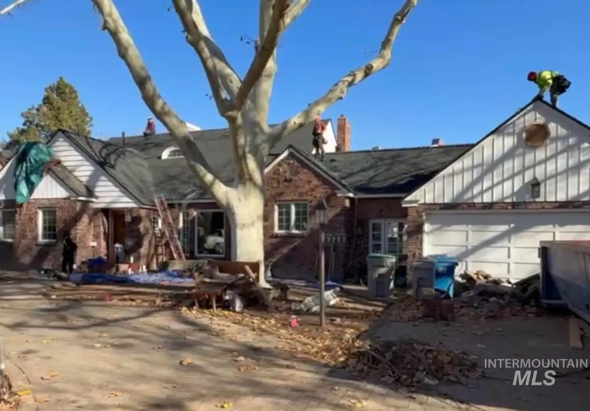 3232 W Crescent Rim Dr, Boise, ID 83706 - Image #1