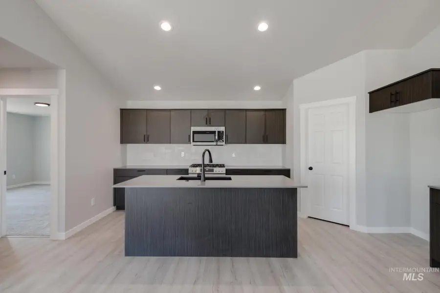 3072 E Mossy Creek Dr, Kuna, ID 83634 - Image #3