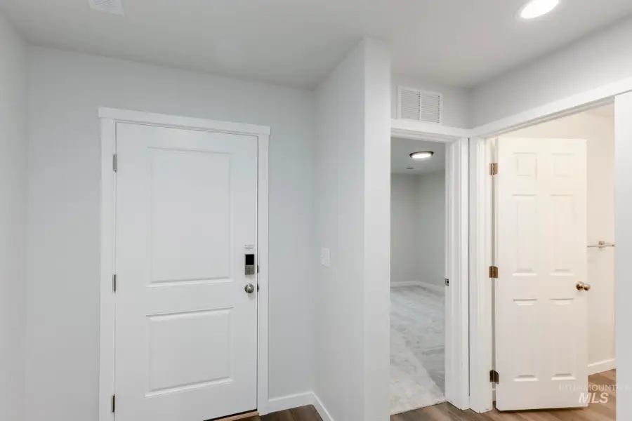 7338 S Menzingers Ave, Meridian, ID 83642 - Image #2