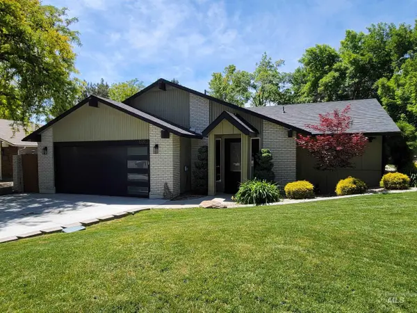 809 E Pennsylvania Dr, Boise, ID 83706