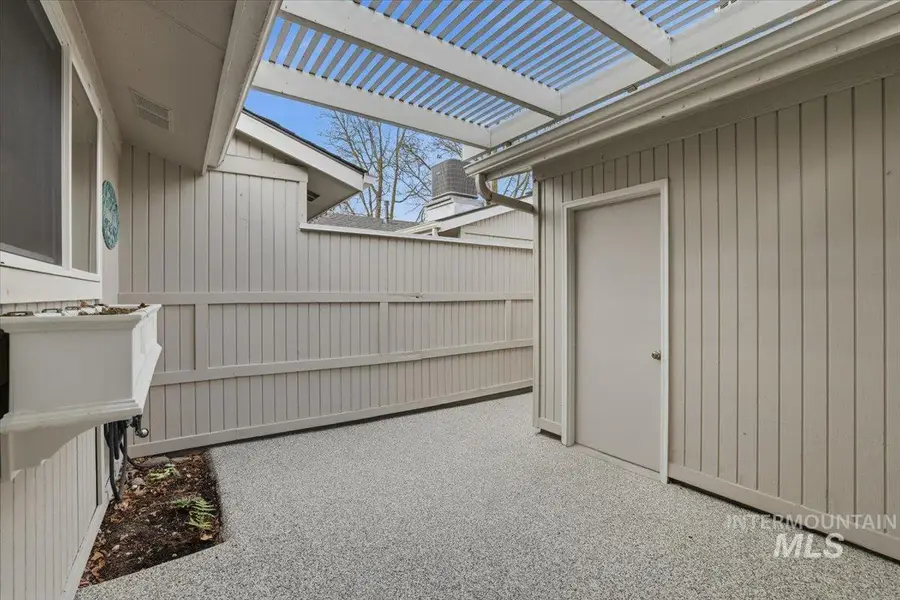 251 W Arrowrock Lane, Boise, ID 83706 - Image #3