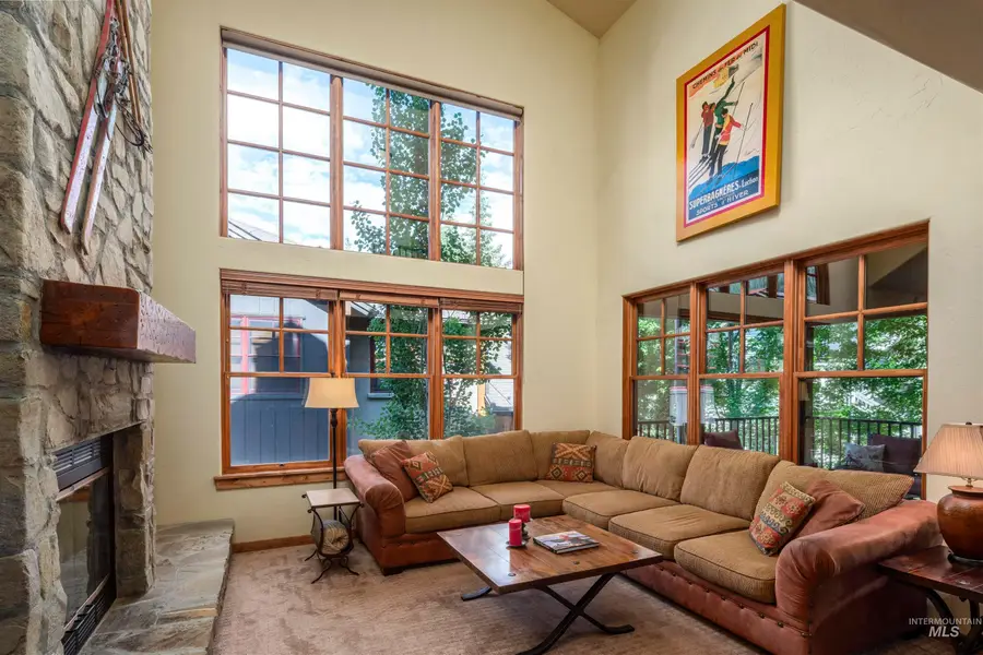 101 Emerald St #J, Ketchum, ID 83340 - #2