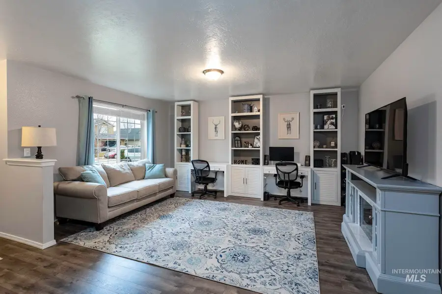 5660 S Moon Land, Boise, ID 83709 - Image #2