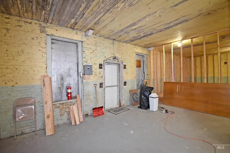 132 E Walnut Street, Genesee, ID 83832 - Image #3