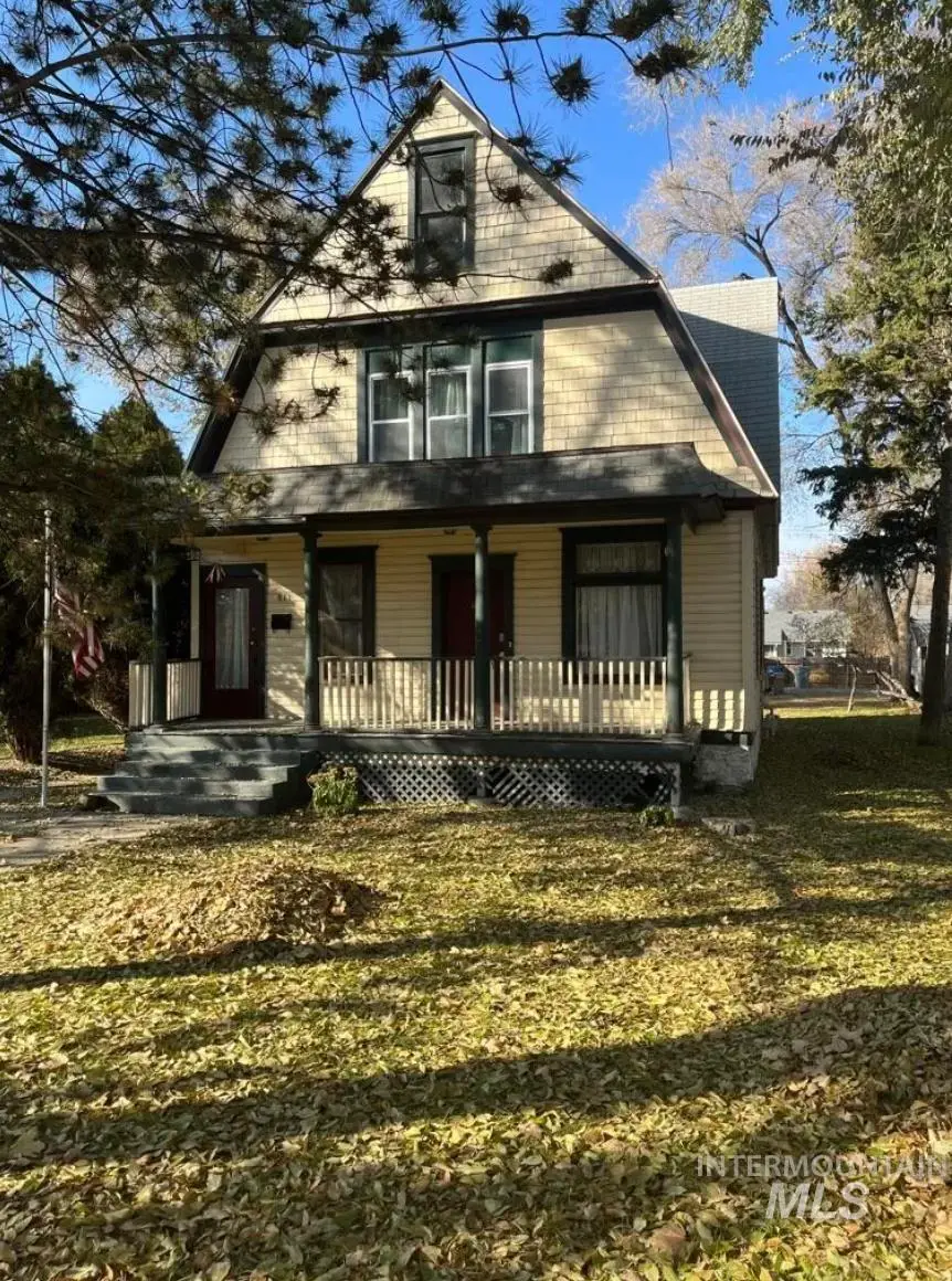 811 11th Ave S, Nampa, ID 83651 - Image #1