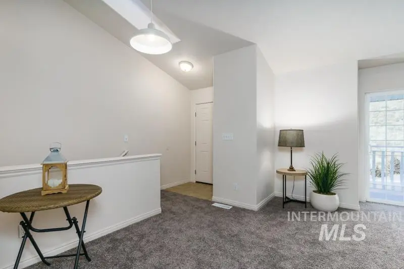 204 La Valle Strada #204, Pocatello, ID 83201 - Image #2