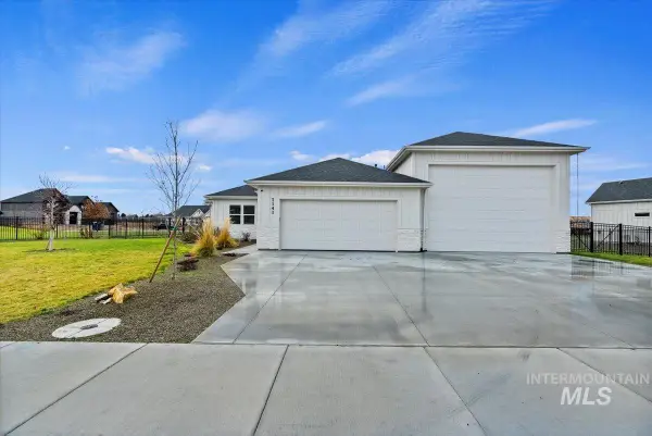 7141 E Merlin Hawk Ct, Nampa, ID 83686