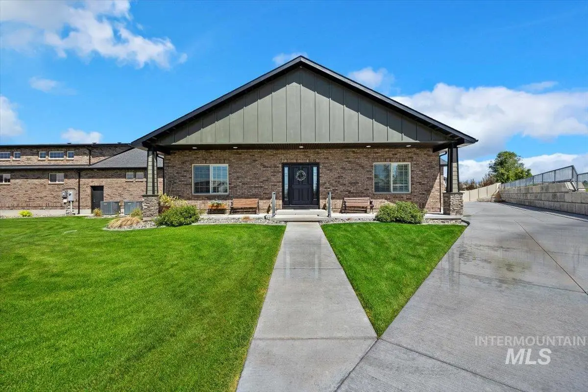 4030 N 3329 E, Twin Falls, ID 83301 - #1