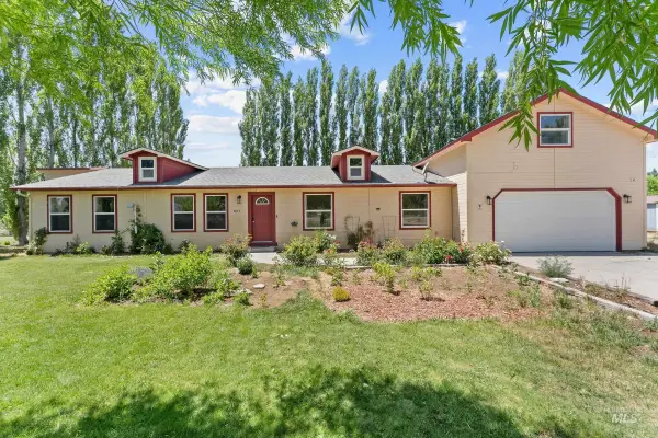 805 Highway 78, Hammett, ID 83627