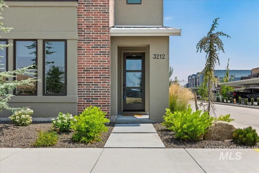 3212 S Barnside Way, Boise, ID 83716 - Image #2