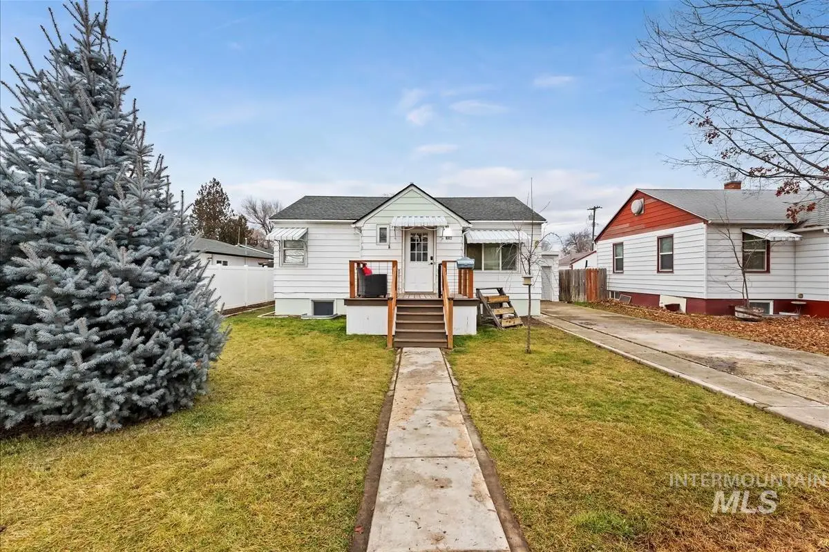 308 S Juniper St, Nampa, ID 83686 - Image #1