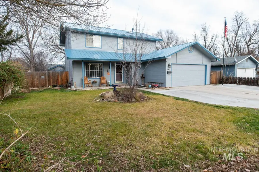 902 E Park St, Weiser, ID 83672 - Image #2