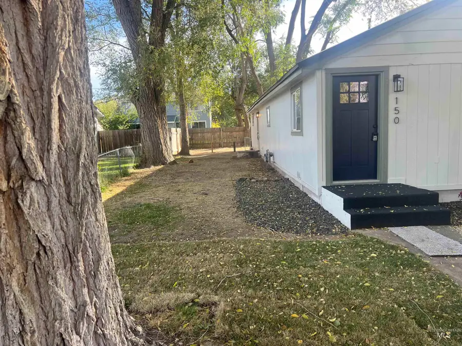 150 Roosevelt, Mountain Home, ID 83647 - Image #3