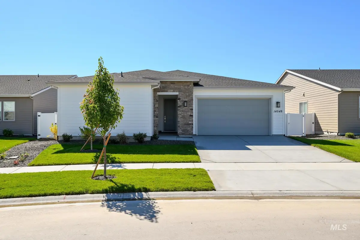 9023 W Moon River Dr, Star, ID 83669 - Image #1