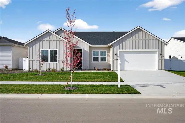 8539 S Country Wind Ave, Meridian, ID 83642