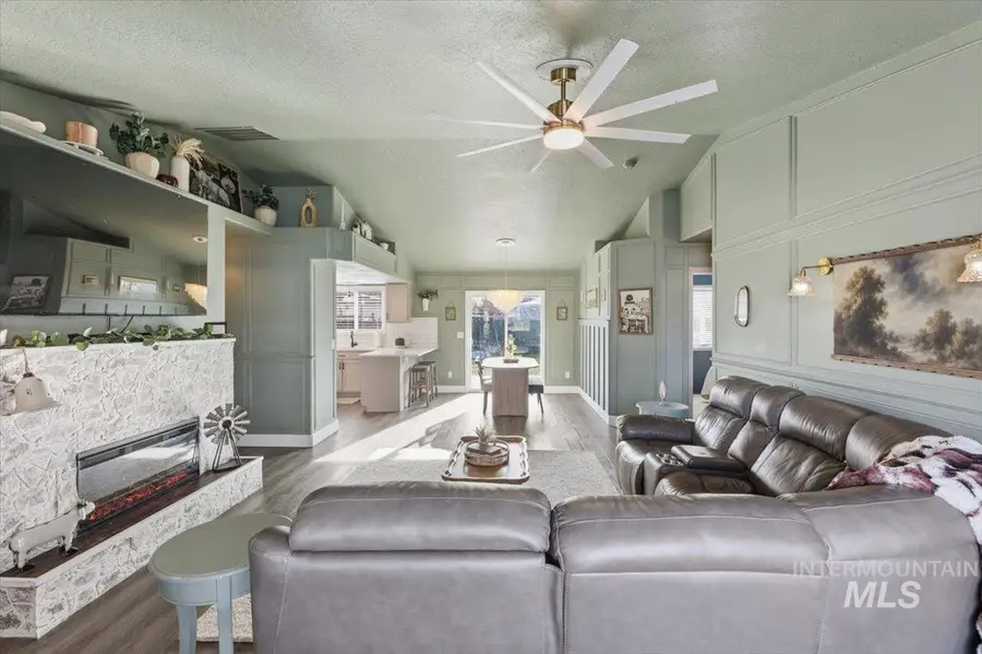 157 E Bay Owl, Kuna, ID 83634 - Image #3