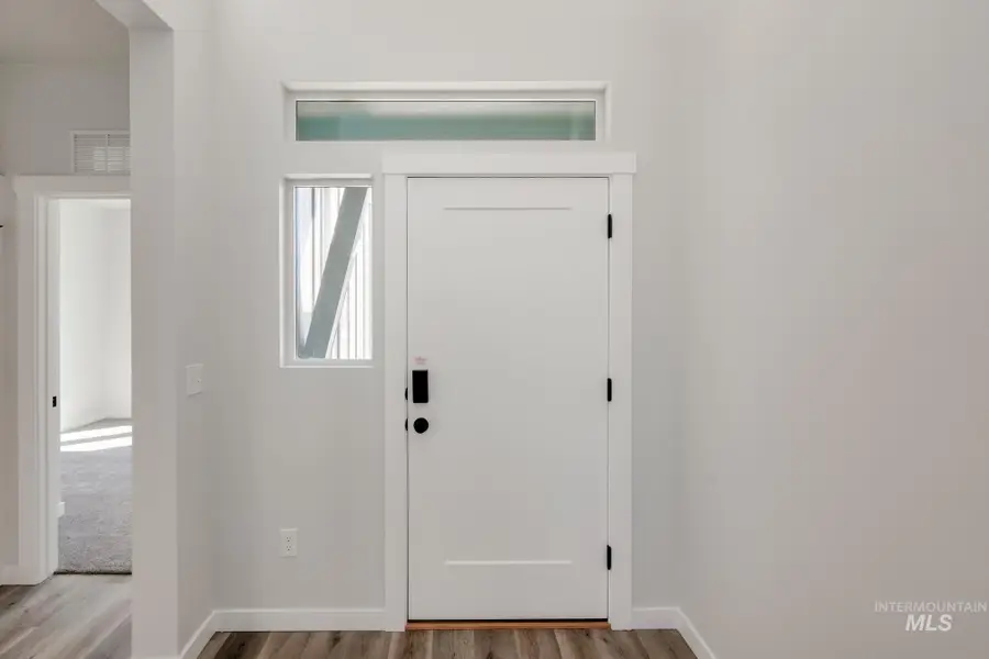 5002 E Open Canyon Dr, Nampa, ID 83687 - Image #2