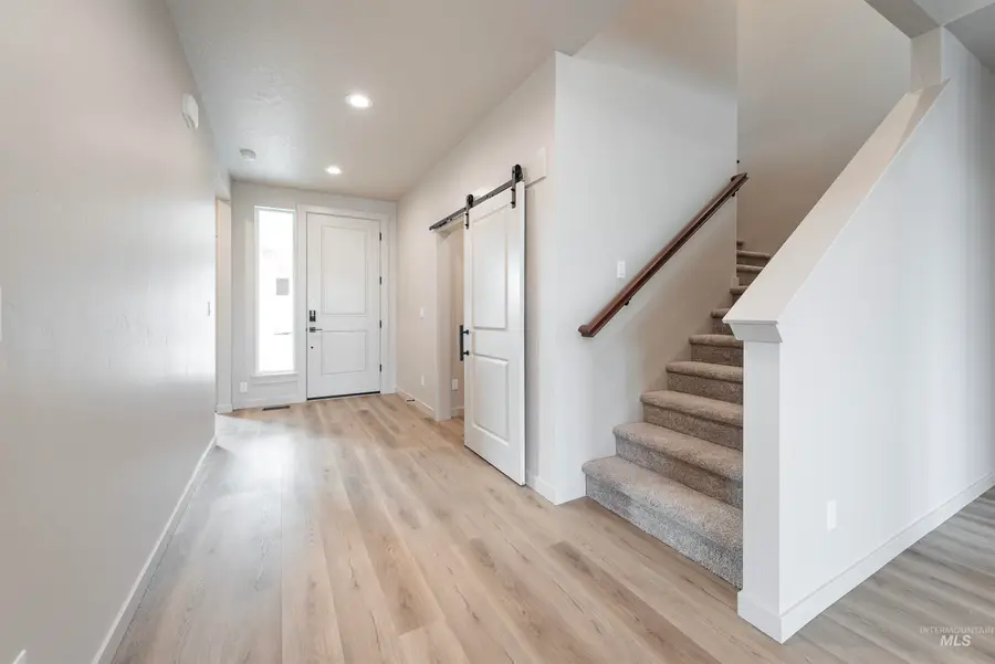 370 S Bumper Way, Boise, ID 83716 - Image #2