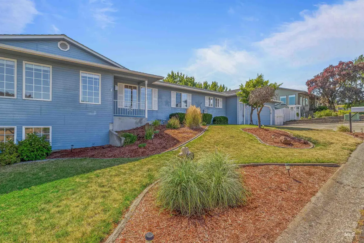 2901 Knollcrest Dr, Lewiston, ID 83501 - #1