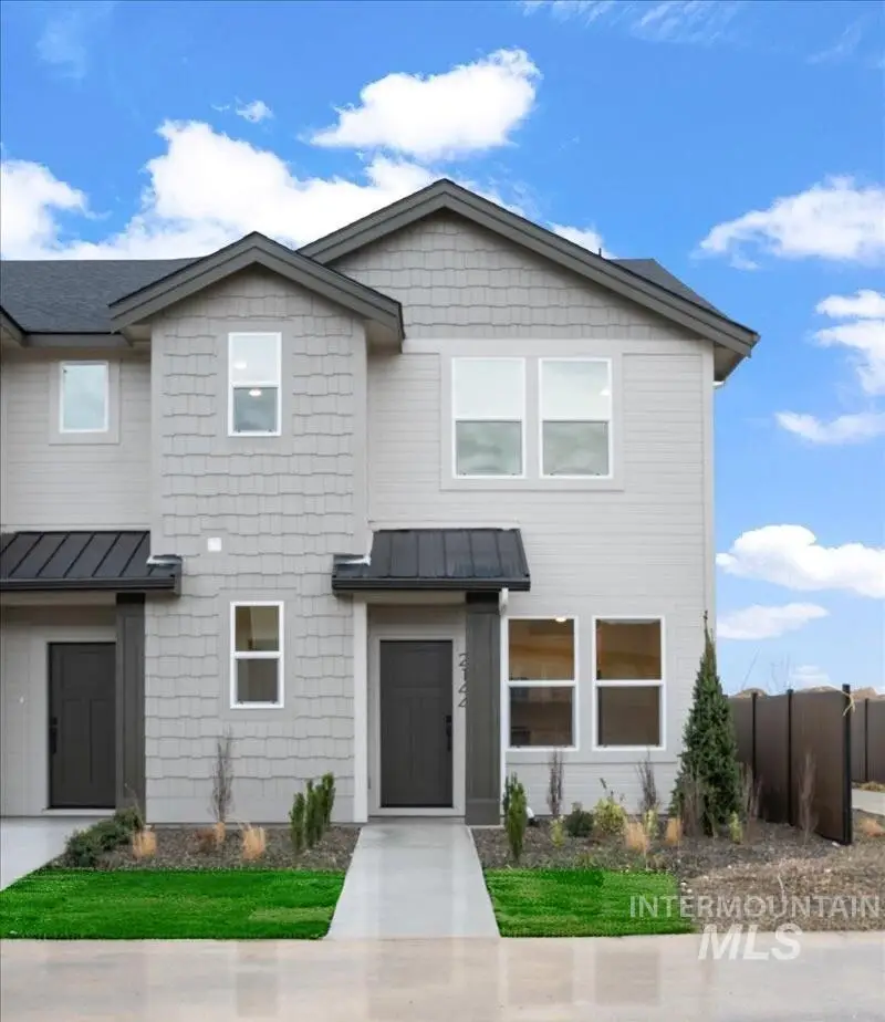 2160 E Deep Purple Ln, Meridian, ID 83642 - Image #1