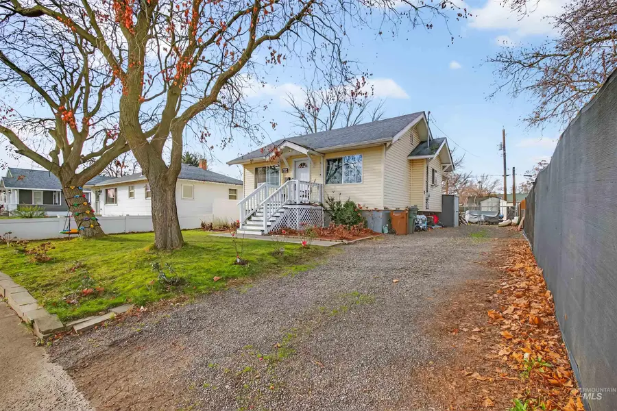 1014 University St, Clarkston, WA 99403 - Image #3