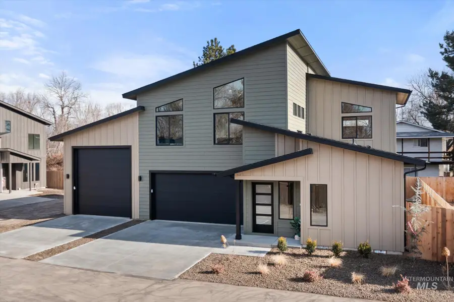 5612 W Grover St, Boise, ID 83705 - Image #2