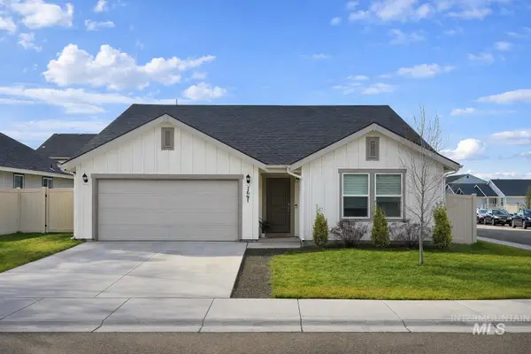 7691 E Savanna River St, Nampa, ID 83687