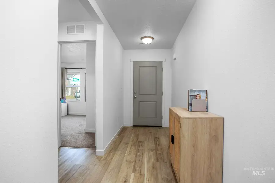 7691 E Savanna River St, Nampa, ID 83687 - #2