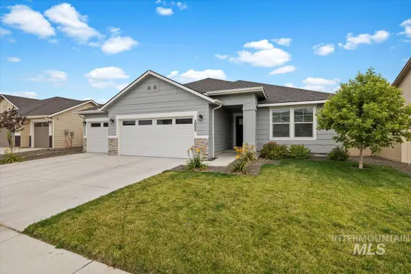 3088 N Night Owl Ave, Kuna, ID 83634