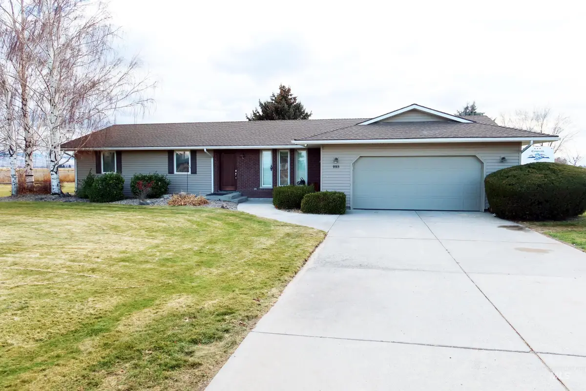 223 Hillcrest Rd, Burley, ID 83318 - Image #1