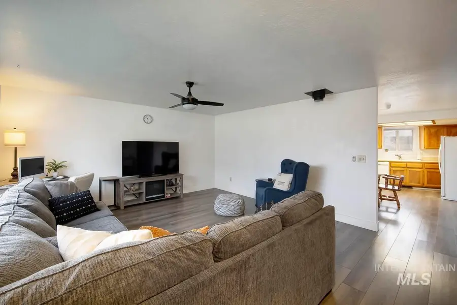 1338 W Sandalwood Dr, Meridian, ID 83646 - #2