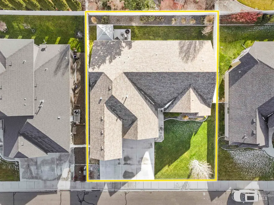 2734 Meadowbrook Dr, Twin Falls, ID 83301 - Image #2