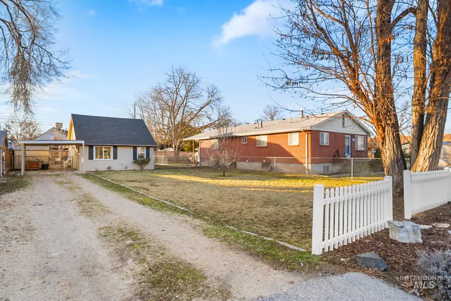 1727 S Broxon St, Boise, ID 83712 - Image #2