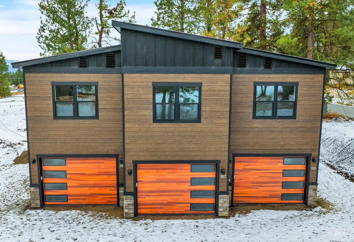 Lot 32 Blk 1 Raven Loop, Cascade, ID 83611 - Image #1