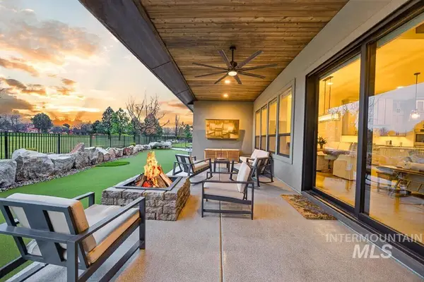 6638 N Big Cedar Way, Meridian, ID 83646