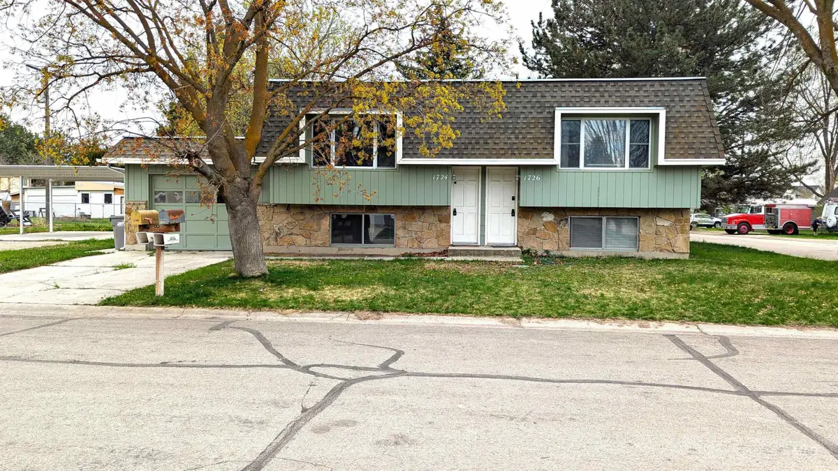 1724 & 1726 W Annett Circle, Boise, ID 83705 - #1