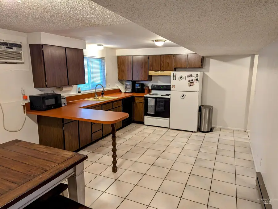 1724 & 1726 W Annett Circle, Boise, ID 83705 - #3