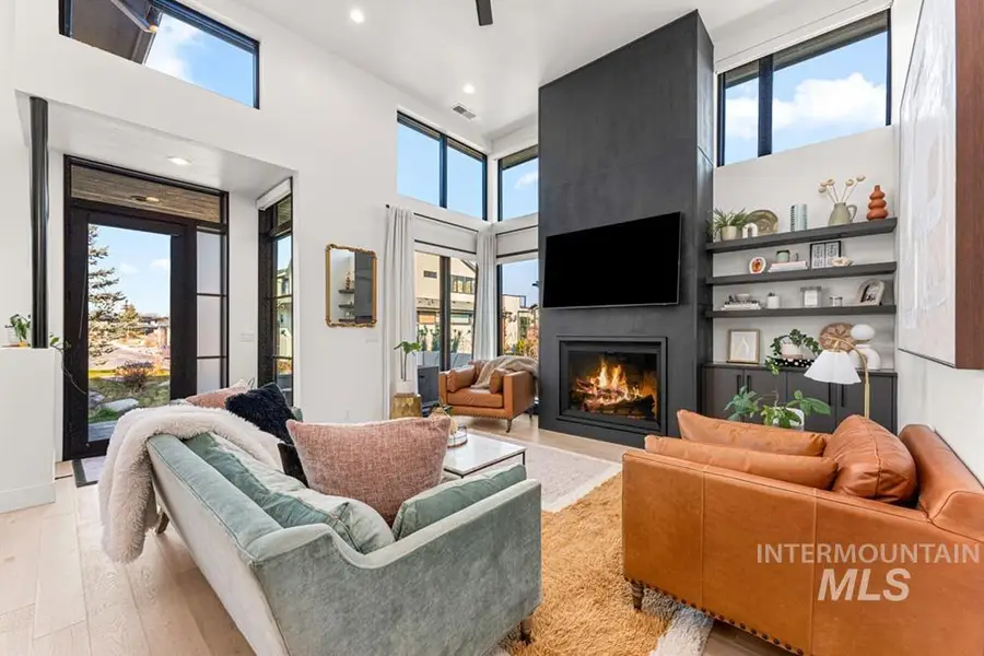 2142 E Granite Cove Ln, Eagle, ID 83616 - Image #3