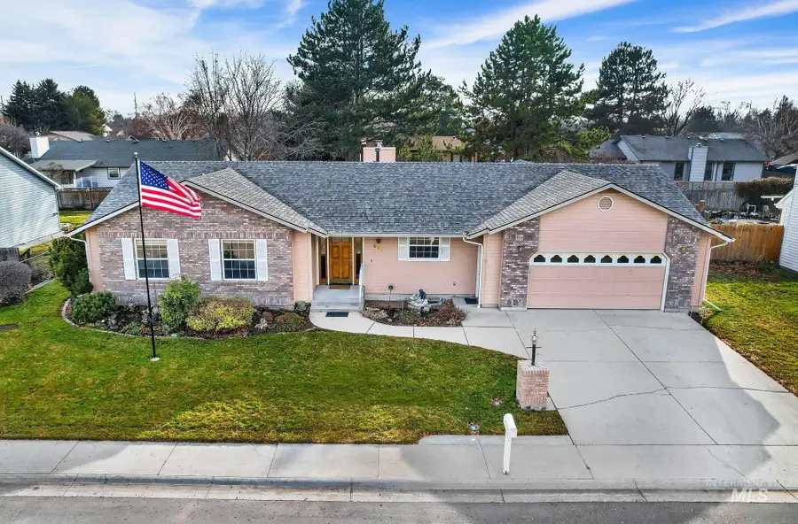 613 W Bridger Ave, Nampa, ID 83651 - Image #3